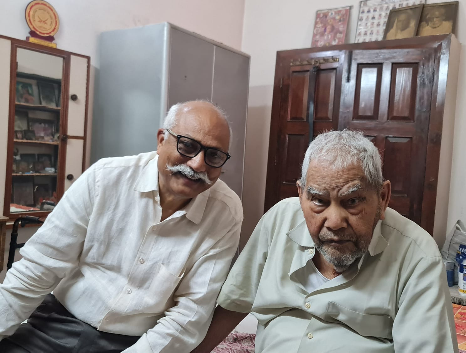 "जीवन की राह में हौसला है तो उम्र का कोई महत्व नहीं: एक जिम्मेदार नागरिक की कहानी"