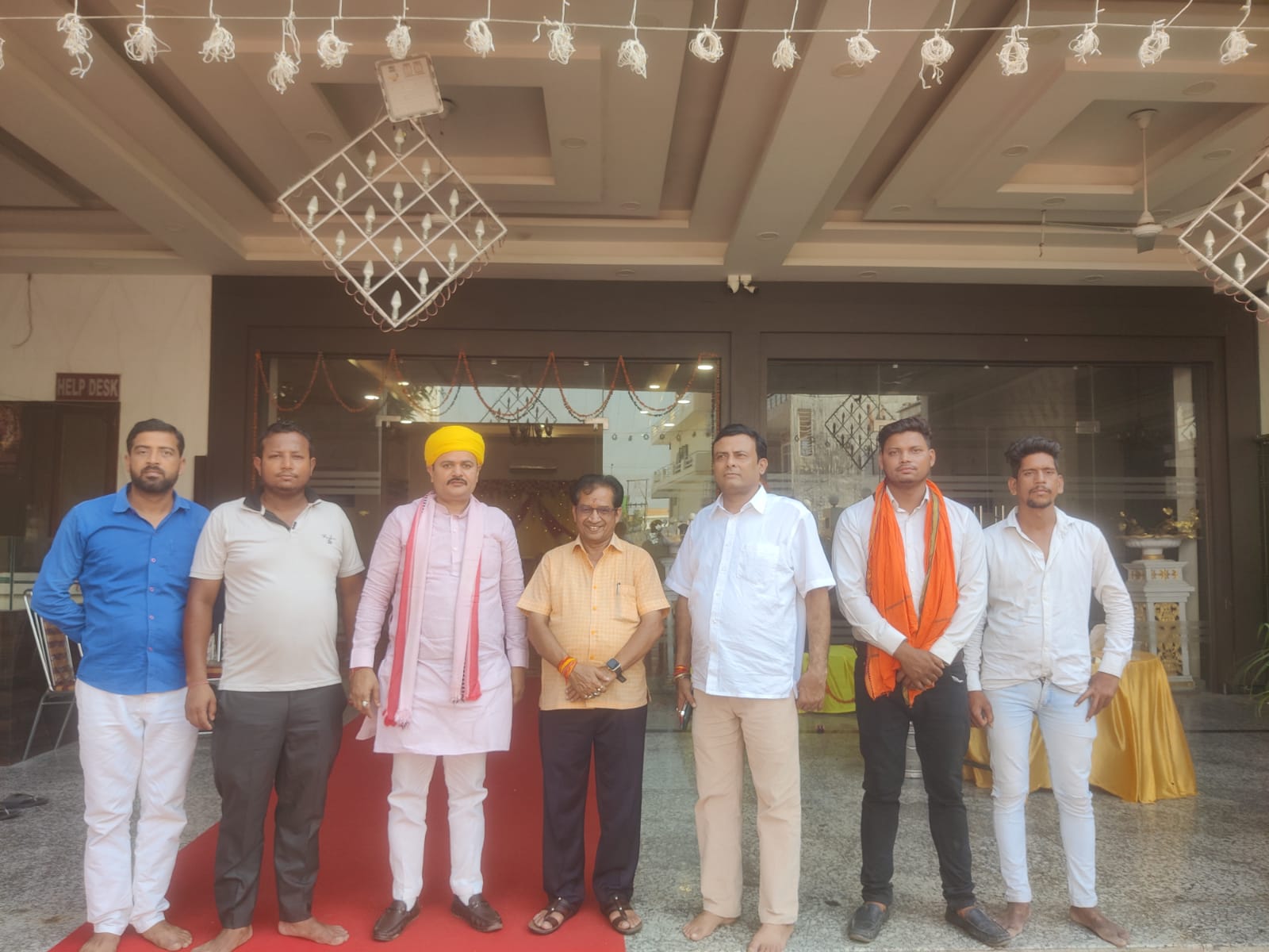 लखनऊ में बड़े मंगल का भव्य आयोजन: करुणा और समरसता का दिया संदेश