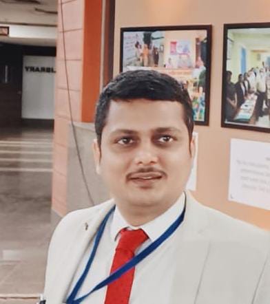 वैश्विक उत्सर्जन के अंधकार में उभरता भारत का सूर्य