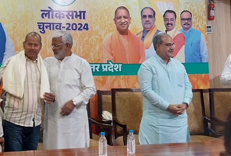 वरिष्ठ भाजपा कार्यकर्ता राम प्रताप सिंह चौहान को लखनऊ में सम्मानित किया गया