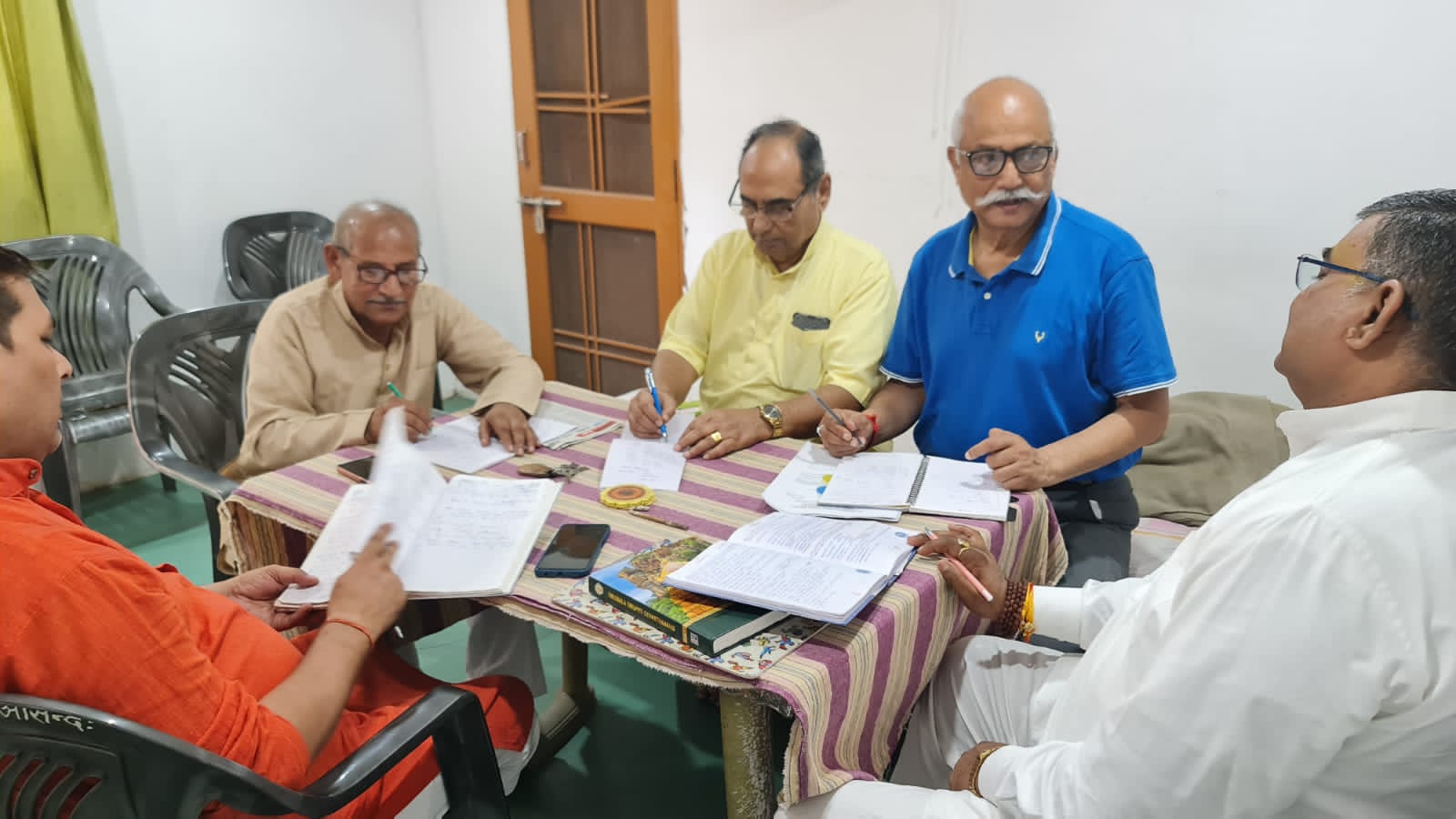 संस्कृतभारती अवधप्रांतस्य प्रांतगोष्ठी संपन्ना -जितेन्द्रप्रतापसिंहः