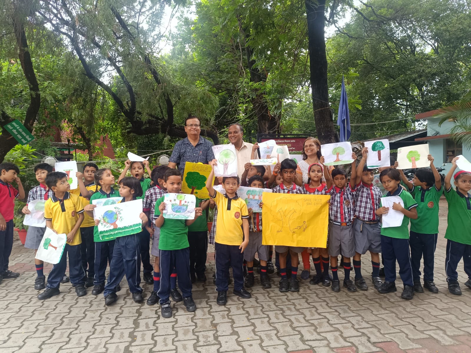 पीएम श्री केंद्रीय विद्यालय गोमती नगर में वन महोत्सव सप्ताह का आयोजन