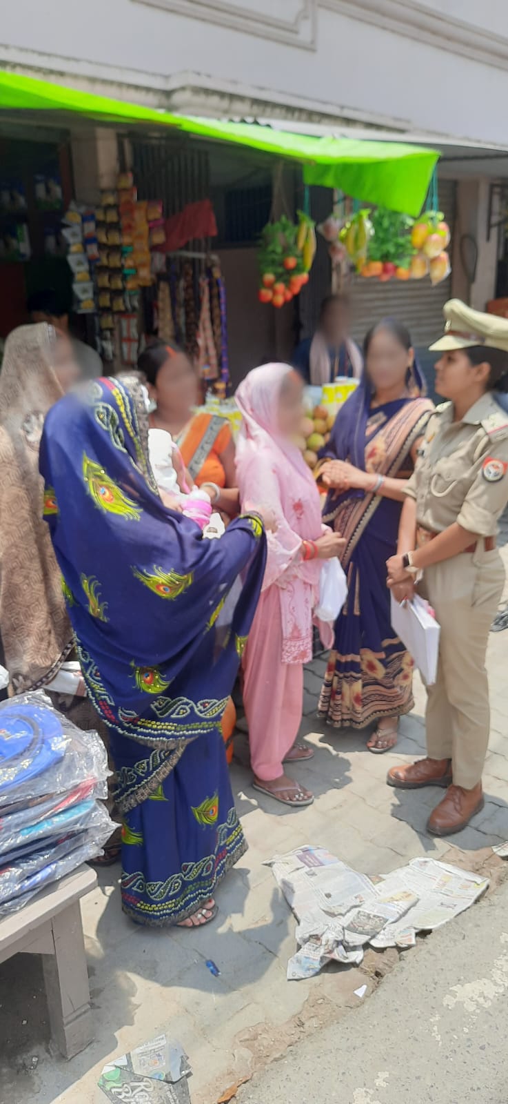 एंटी-रोमियो टीमों ने महिलाओं और बालिकाओं को महिला सुरक्षा, स्वावलंबन, और सम्मान के लिए किया जागरूक