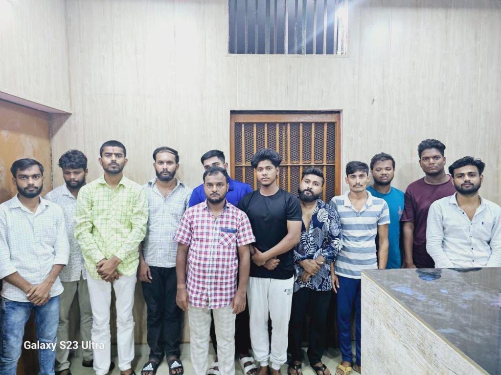 दंगाइयों पर चलेगी बुलेट ट्रेन मुख्यमंत्री योगी आदित्यनाथ