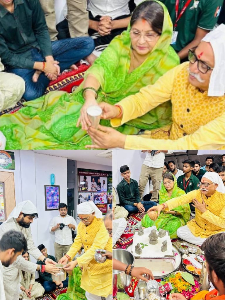 सावन के चौथे सोमवार पर जेपी सिंह द्वारा  रुद्राभिषेक का आयोजन