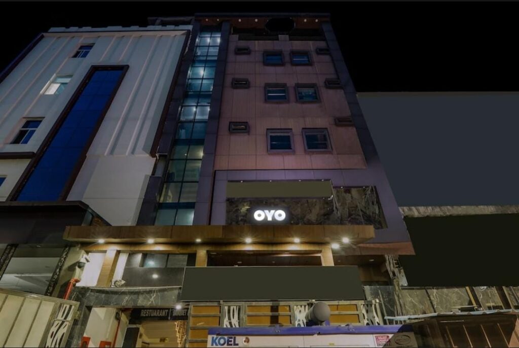 अनंत चतुर्दशी पर वैष्णवी INN होटल में भव्य भंडारा, हजारों श्रद्धालुओं ने गणपति भगवान से लिया आशीर्वाद