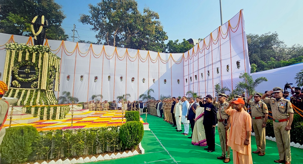 पुलिस स्मृति दिवस पर उत्तर प्रदेश पुलिस की बड़ी उपलब्धि, राष्ट्रीय सनातन महासंघ ने मीडिया के माध्यम से दी बधाई