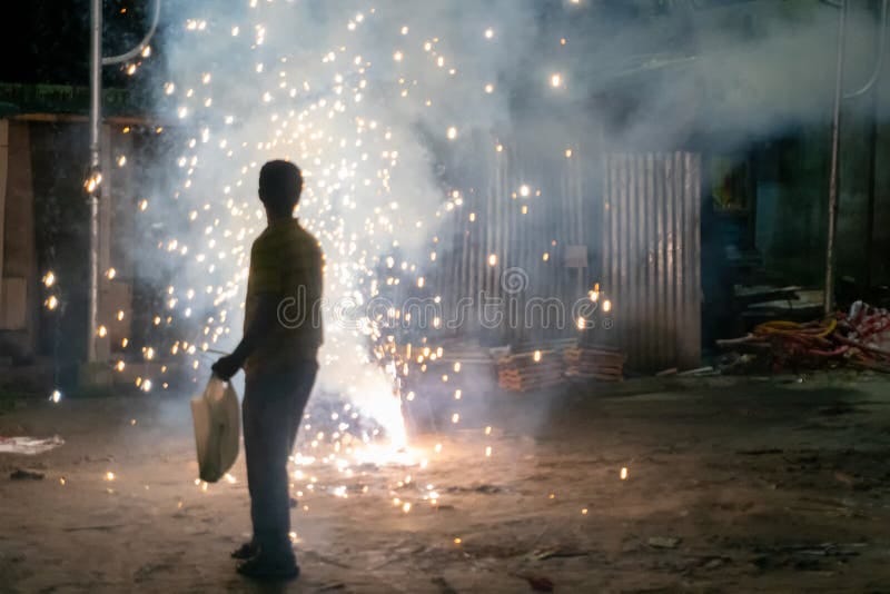 दीपावली पर वायु प्रदूषण का बढ़ता संकट: CSIR-IITR की रिपोर्ट ने किया सचेत