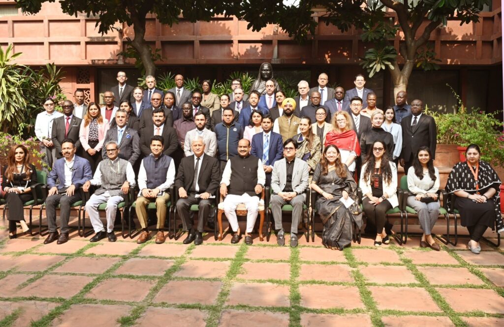 लोकसभा अध्यक्ष ने तीन नए आपराधिक कानूनों पर किया संवाद, 83 देशों के राजनयिकों को दी जानकारी