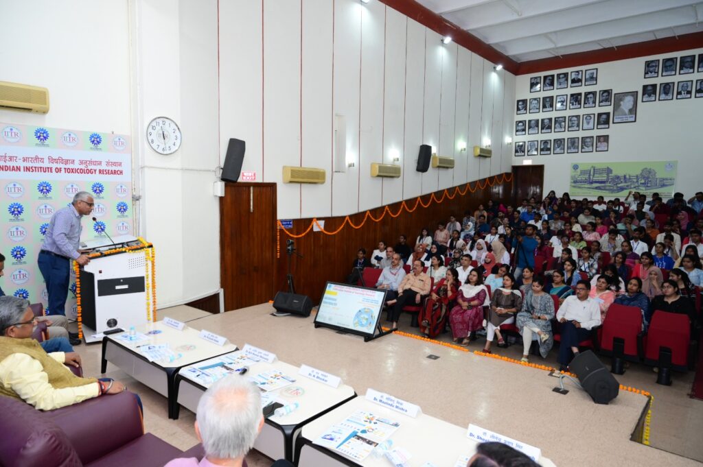 CSIR-IITR का डायमंड जुबली ओपन डे और IISF आउटरीच: वैज्ञानिक जिज्ञासा एवं नवाचार को प्रेरित करने का एक नया अध्याय