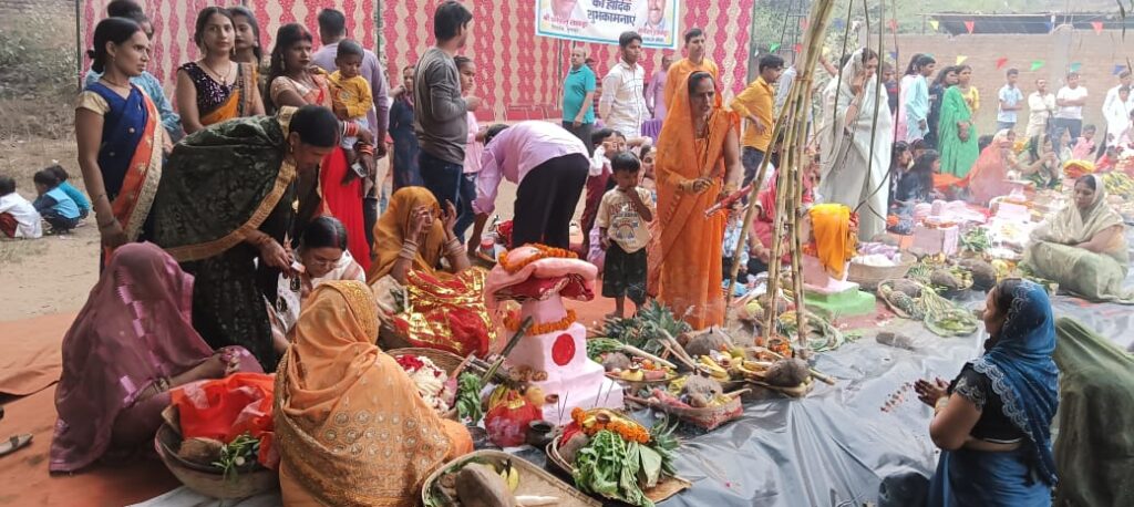 छठ पूजा स्थल पर CCTV लगाने का दबाव, भक्तों में भय का माहौल: पूर्व विधायक सुखबीर दलाल  ने जताई नाराजगी