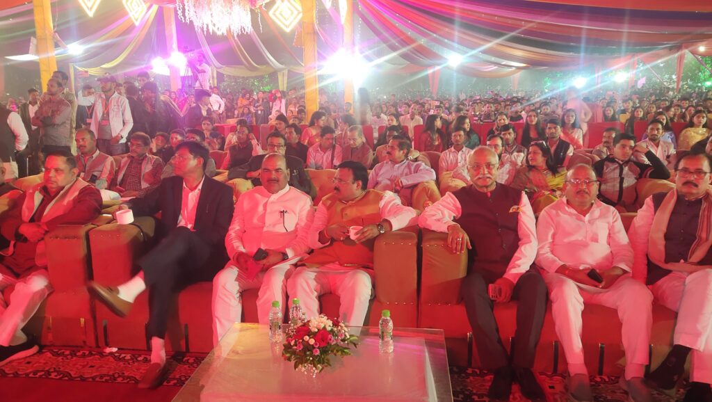 Fresher’s Party at MLC Pawan Singh Chauhan’s SRGI College: Echoes of “How’s the Josh” Resonate with Eminent Personalities Present