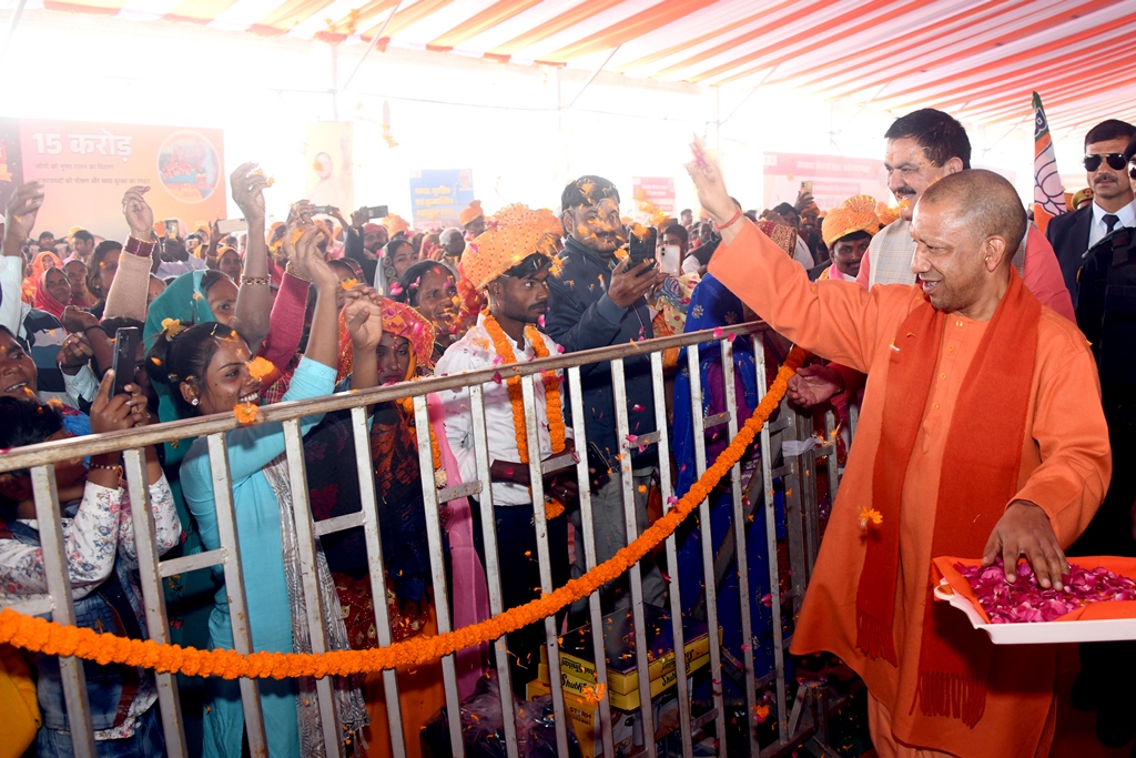 मुख्यमंत्री सामूहिक विवाह योजना के तहत भव्य आयोजन