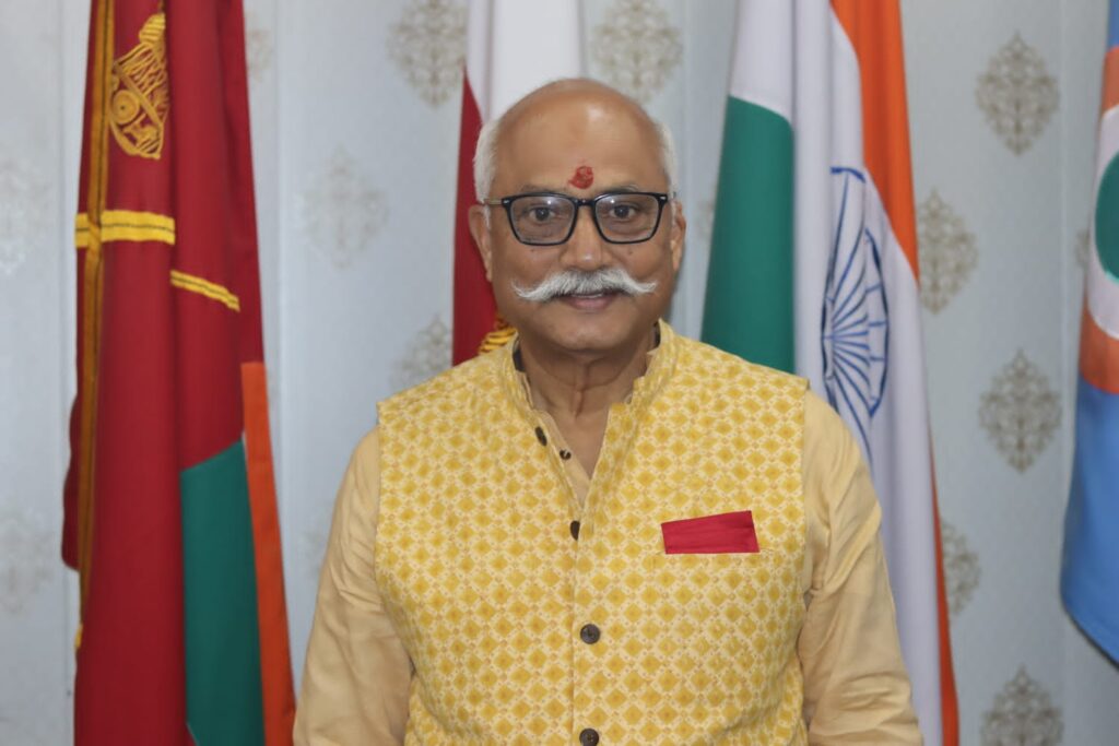 सशक्त भारत के लिए स्वस्थ नागरिक: बुजुर्गों के लिए आयुष्मान कार्ड अभियान को मिली गति