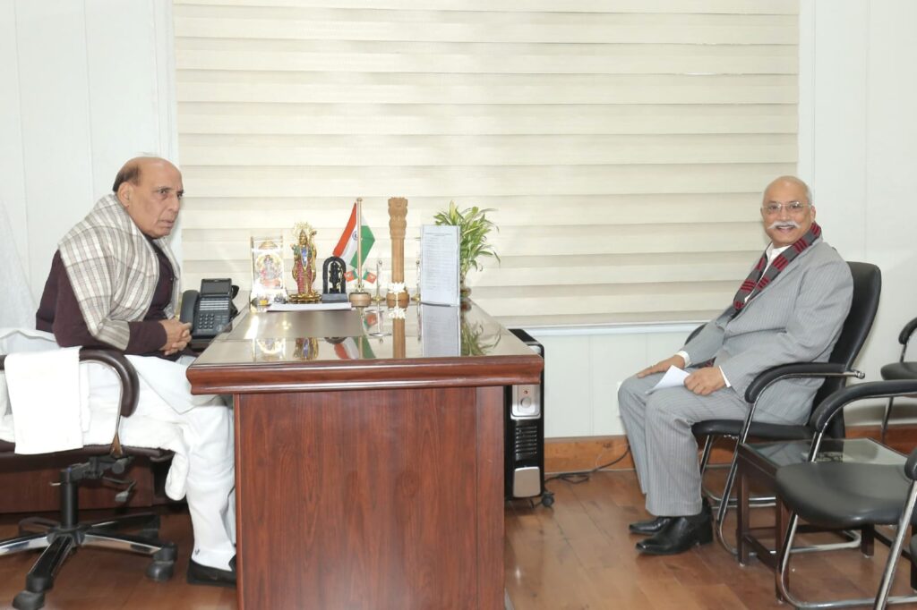 जितेन्द्र प्रताप सिंह ने की रक्षामंत्री से भेंट, महाकुंभ 2025 पर विचार-विमर्श