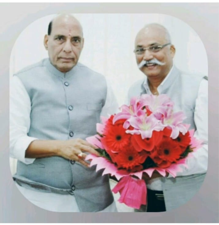 राष्ट्रीय सनातन महासंघ के अध्यक्ष ने रक्षा मंत्री से की मुलाकात, नव वर्ष की शुभकामनाएं दीं