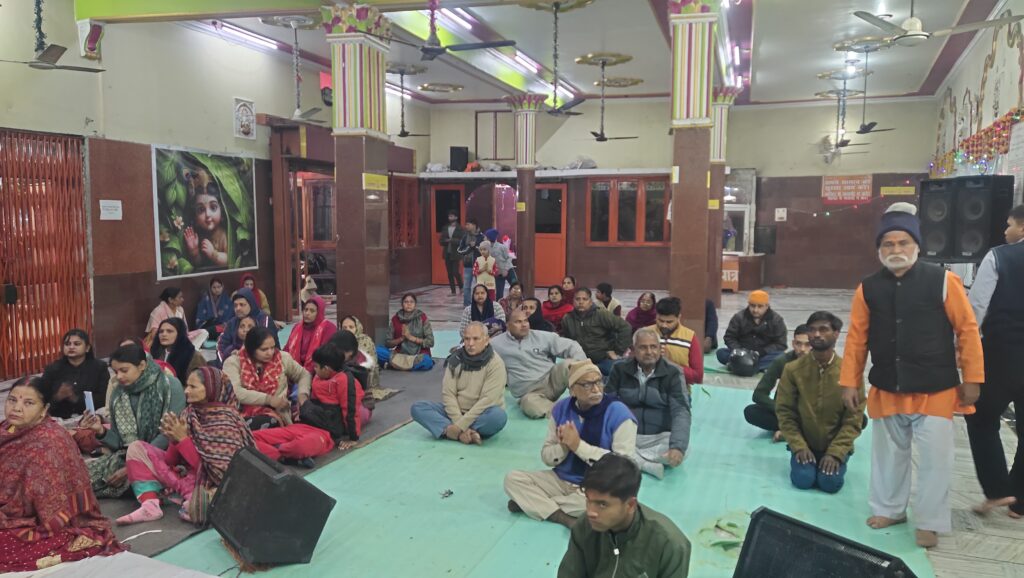 पंचमुखी हनुमान मंदिर में छठवें दिन की कथा: सामूहिक श्री हनुमान चालीसा पाठ से गूंजा मंदिर प्रांगण