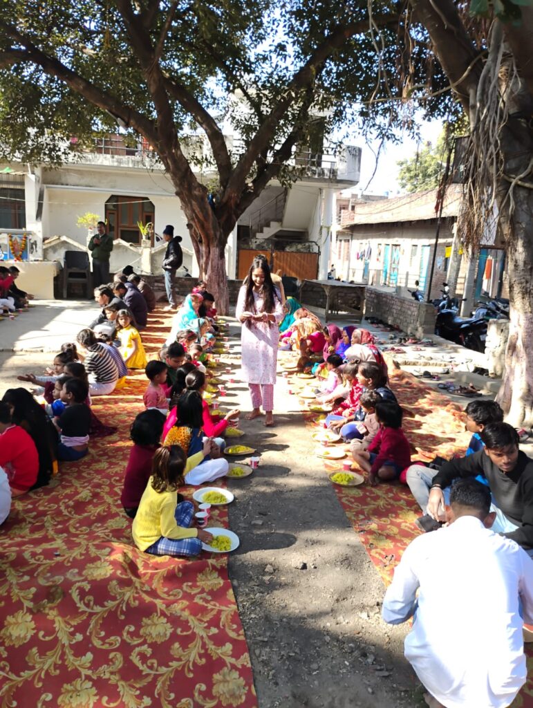 सामाजिक समरसता मंच द्वारा समरसता भोज का आयोजन का भव्य आयोजन