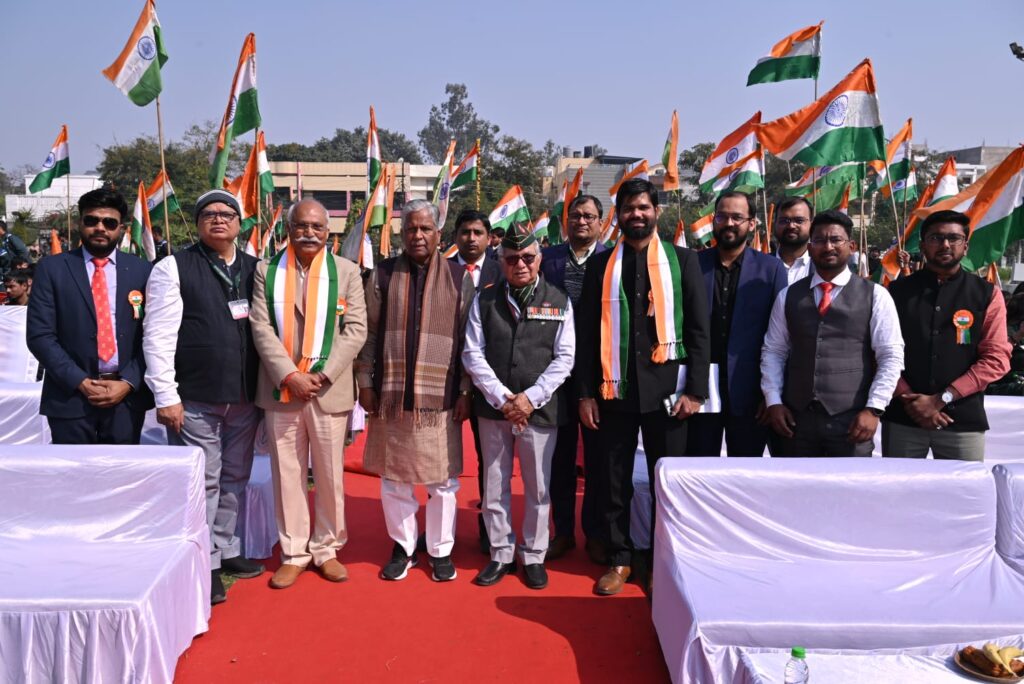 राष्ट्रीय सनातन महासंघ के तत्वाधान में श्री अपरिमेय दास के श्रीमुख से गीता ज्ञान पर व्याख्यान