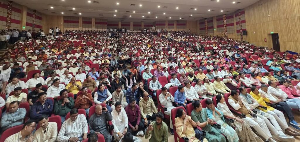 समर्पण दिवस: दीनदयाल उपाध्याय के विचारों में भारत की दिशा-डॉ महेंद्र सिंह