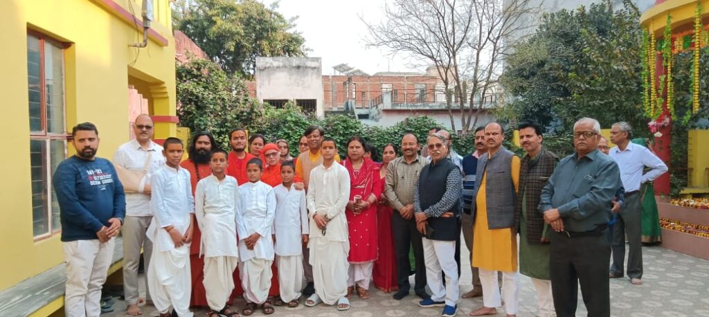 महामंडलेश्वर स्वामी अभयानंद सरस्वती जी का पट्टाभिषेक, समवाय और संयोगज संबंध पर दिया गूढ़ ज्ञान