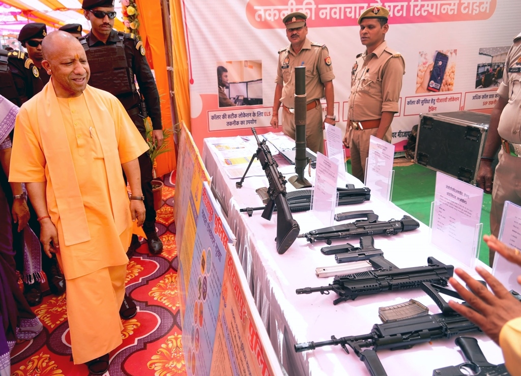 मीरजापुर में सीएम योगी ने दी 500 करोड़ की विकास परियोजनाओं की सौगात