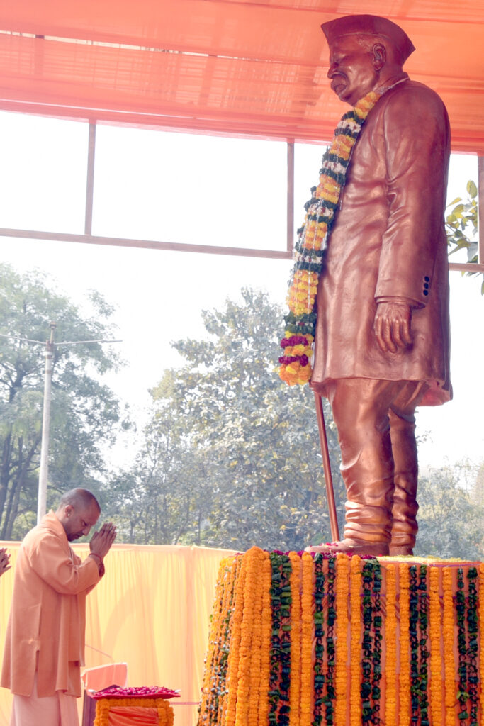 मुख्यमंत्री ने पं. गोविन्द बल्लभ पंत की पुण्यतिथि पर श्रद्धांजलि अर्पित की