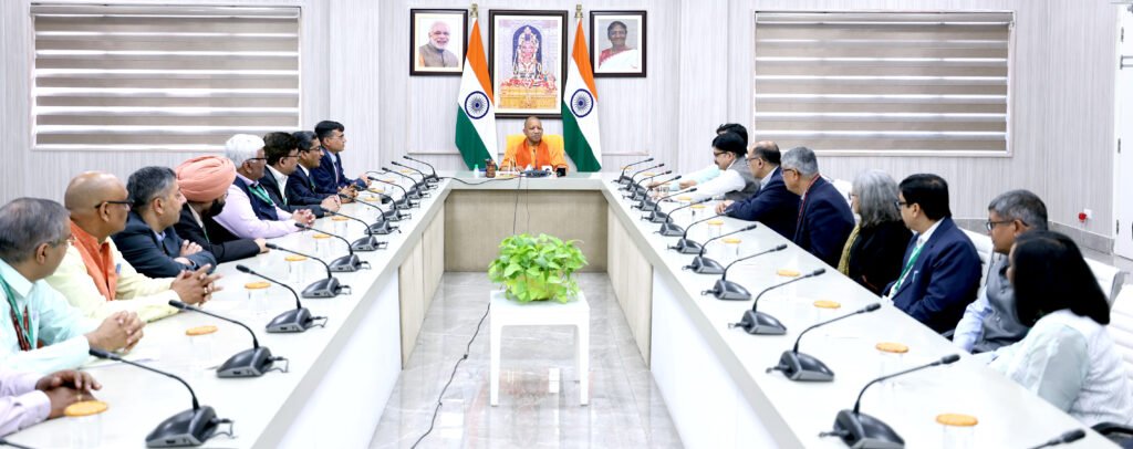 प्रयागराज महाकुंभ 2025: आस्था, आर्थिकी और राष्ट्र निर्माण का अद्भुत संगम