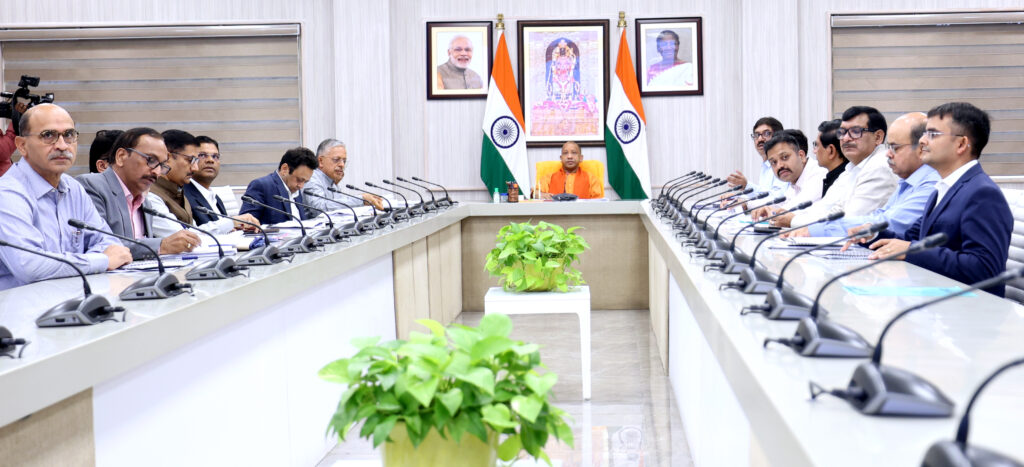 मुख्यमंत्री ने आवास एवं शहरी नियोजन विभाग की समीक्षा बैठक की