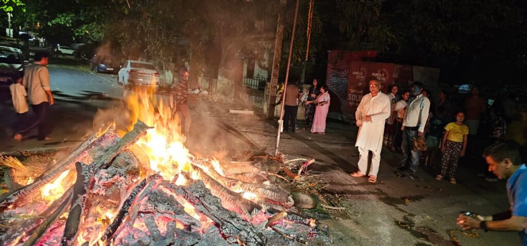 होलिका दहन: आध्यात्मिक जागरण और राष्ट्र निर्माण का प्रतीक-जेपी सिंह