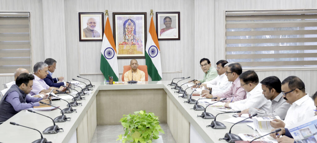 मुख्यमंत्री ने नगर विकास कार्यों की समीक्षा बैठक में दिए महत्वपूर्ण निर्देशई-बस सेवा का विस्तार,