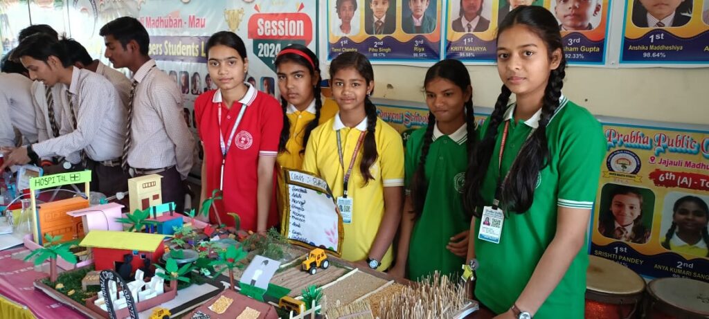 प्रभा पब्लिक कॉन्वेंट स्कूल के छात्र-छात्राओं ने विज्ञान प्रदर्शनी प्रस्तुत कर बने सराहना के पात्र