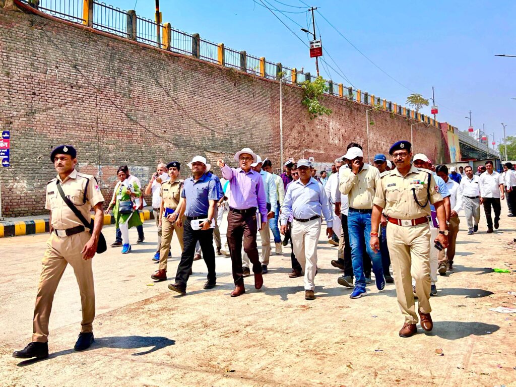 मण्डल रेल प्रबंधक-प्रयागराज ने किया प्रयागराज - कानपुर सेंट्रल खण्ड का किया निरीक्षण