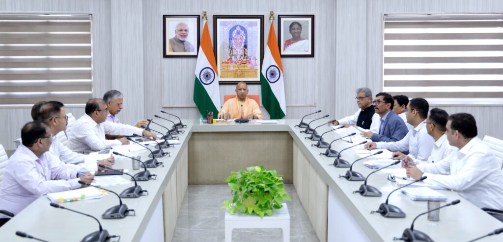 मुख्यमंत्री ने उत्तर प्रदेश प्रदूषण नियंत्रण बोर्ड के कार्यों की समीक्षा कीबोर्ड के पुनर्गठन,