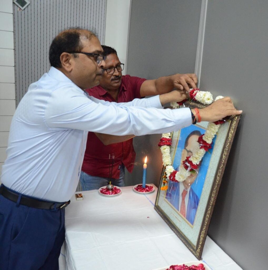 थाना महराजगंज पुलिस टीम ने 09 राशि पड़वा के साथ चार अभियुक्तों को किया गिरफ्तार-