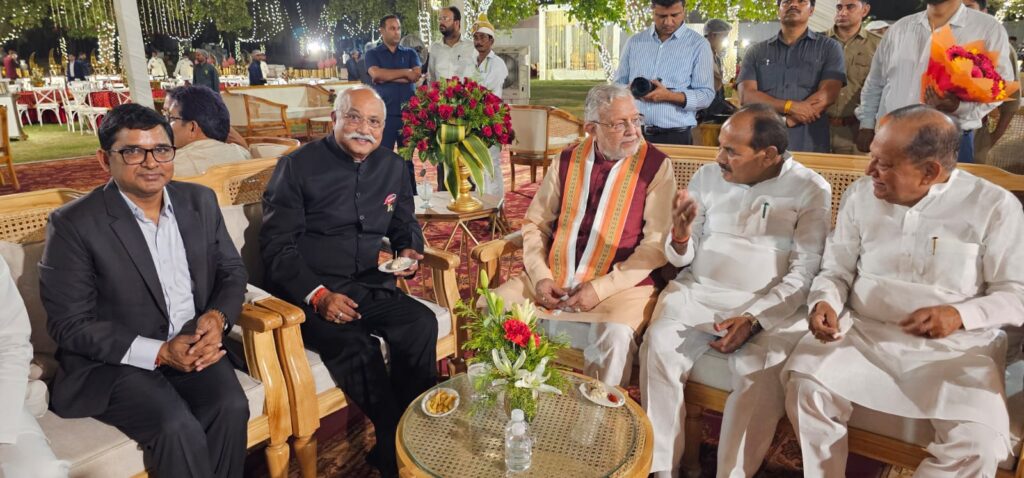 मनोज कुमार सिंह के पारिवारिक विवाह समारोह में देशभर से विशिष्ट अतिथियों की गरिमामयी उपस्थिति