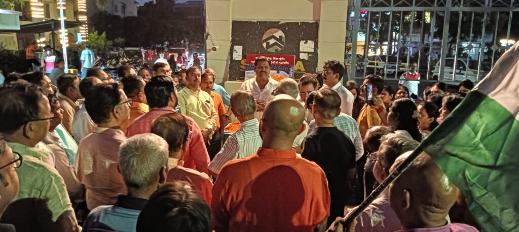 लखनऊ के सहारा स्टेट में पाकिस्तान के खिलाफ गरजा जनसैलाब