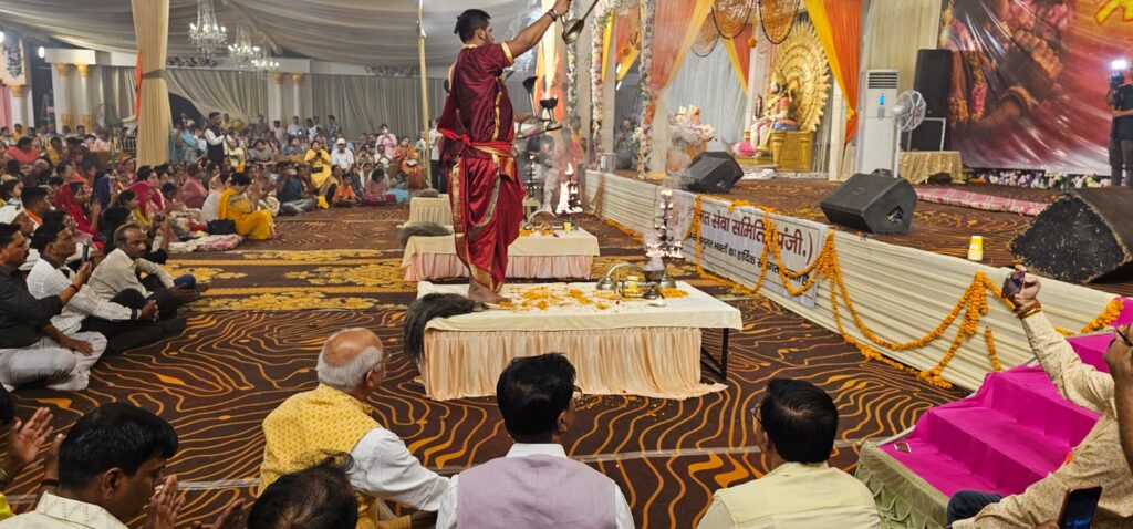 दो दिवसीय भव्य श्रीराम हनुमत महोत्सव का समापन गंगा आरती के साथ सम्पन्न