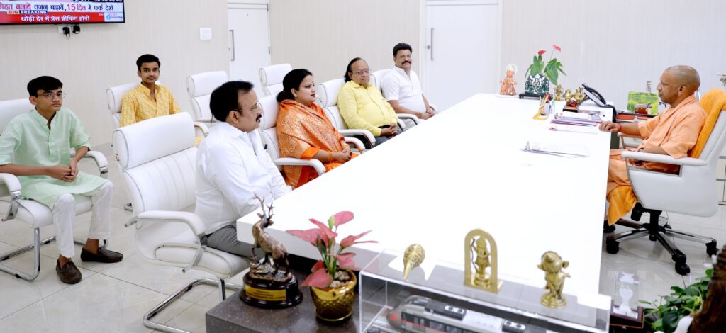 विकास, संस्कृति और सहयोग पर हुई सार्थक चर्चा — मुख्यमंत्री से मिलीं उत्तर प्रदेश संगीत नाटक अकादमी की उपाध्यक्ष