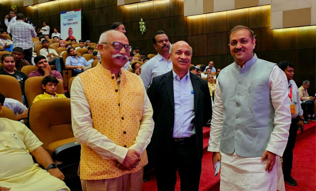 शिक्षा के माध्यम से सर्वांगीण विकास की ओर बढ़ता भारत-सीएम