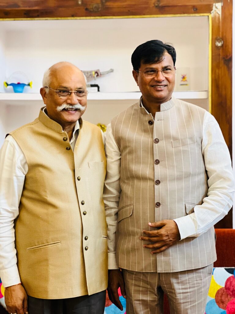 पवन सिंह चौहान ने जितेंद्र प्रताप सिंह से की शिष्टाचार भेंट