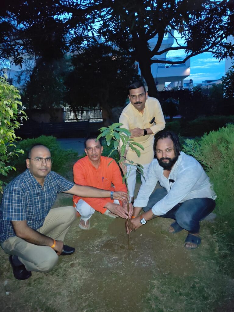 भोजपुरी समाज का वृक्षारोपण अभियान जारी, 2 अक्टूबर तक 50 हजार पौधे लगाने का लक्ष्य