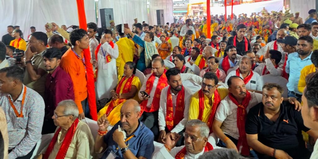 बड़ी काली माता के आशीर्वाद से भारत कर रहा विकास: रक्षा मंत्री राजनाथ सिंह