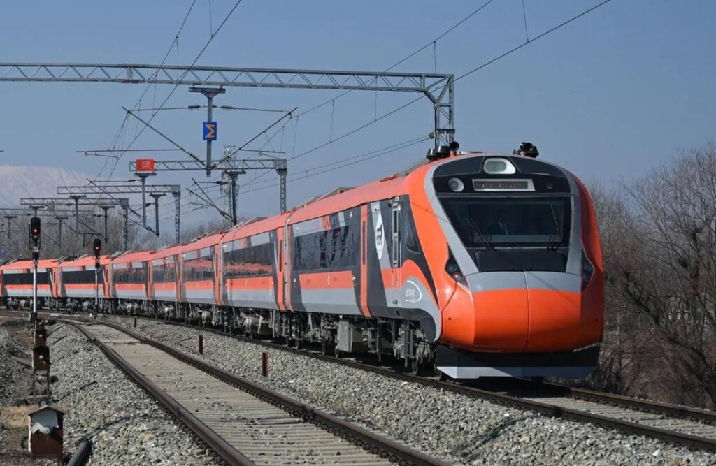 गाडी सं. 13435/13436 मालदा टाउन-गोमतीनगर-मालदा टाउन अमृत भारत एक्सप्रेस