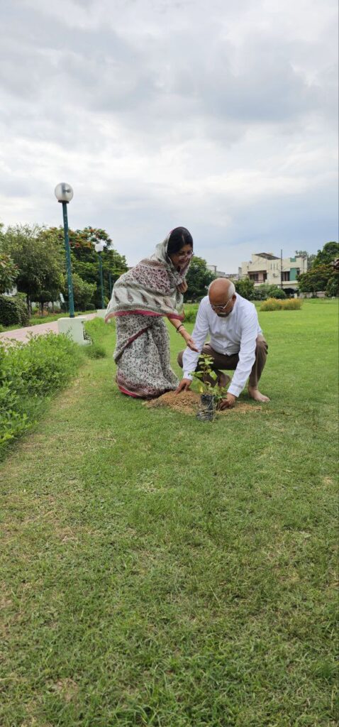 वृक्षारोपण से दिया पर्यावरण संरक्षण का संदेश