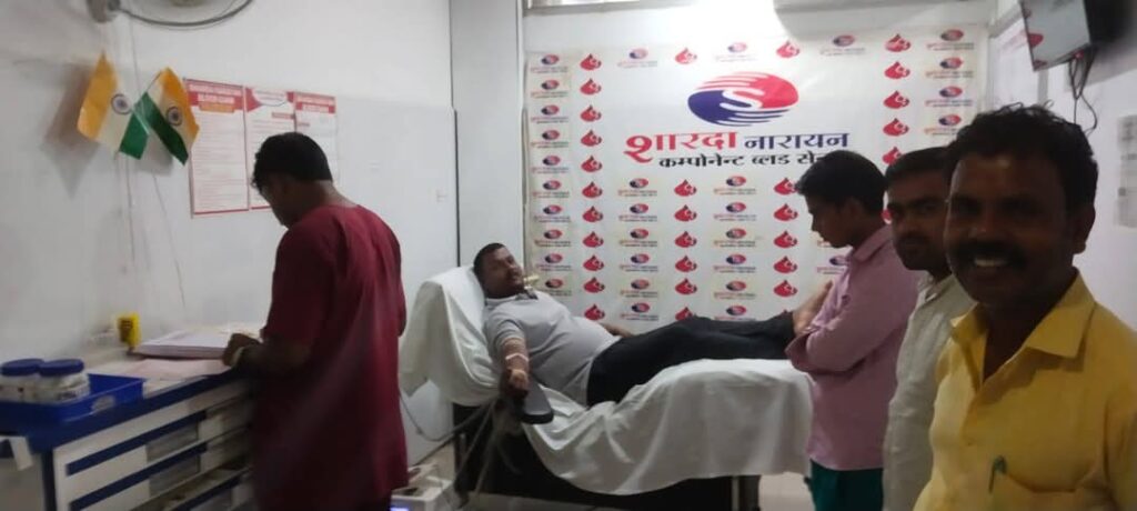 रक्षाबंधन पर इंसानियत की जीत — जलालाबाद में रामअवध कुशवाहा ने दिखाया भाईचारे का असली रूप