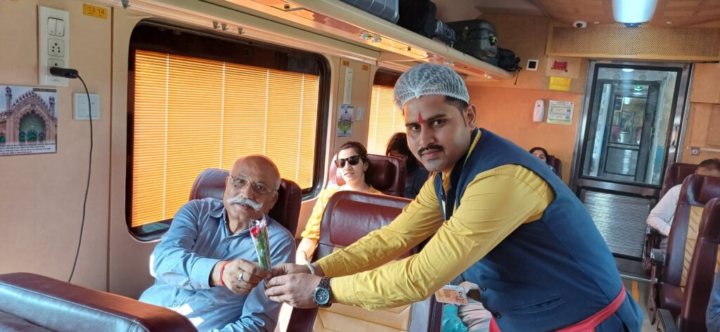 आधुनिक भारत की नई पहचान – तेजस ट्रेन में मिला अनोखा अनुभव