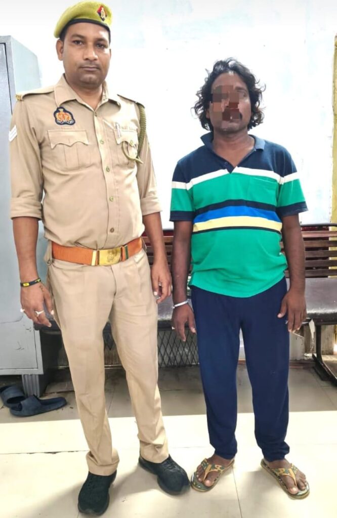 थाना जीआरपी डीडीयू पुलिस ने वांछित अभियुक्त को किया गिरफ्तार
