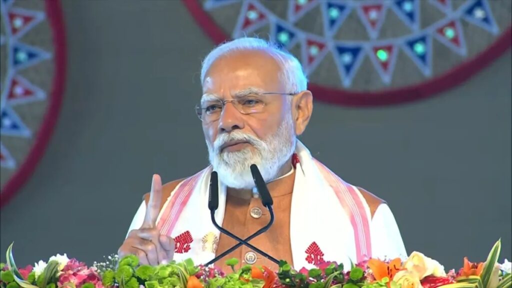 “बंगाल को बंधक बना रखा है TMC के महा जंगलराज ने” — कोलकाता से पीएम मोदी का सीधा चुनावी एलान, ममता सरकार पर आर–पार की लड़ाई का बिगुल