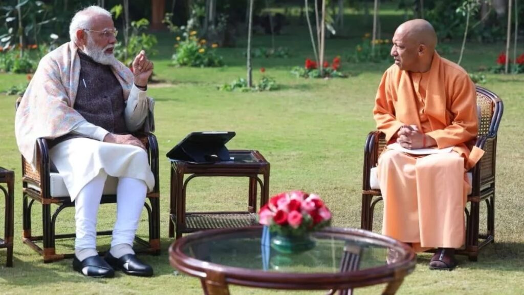 दिल्ली में पीएम मोदी से सीएम योगी की अहम भेंट, यूपी मंत्रिमंडल विस्तार को लेकर सियासी हलचल तेज